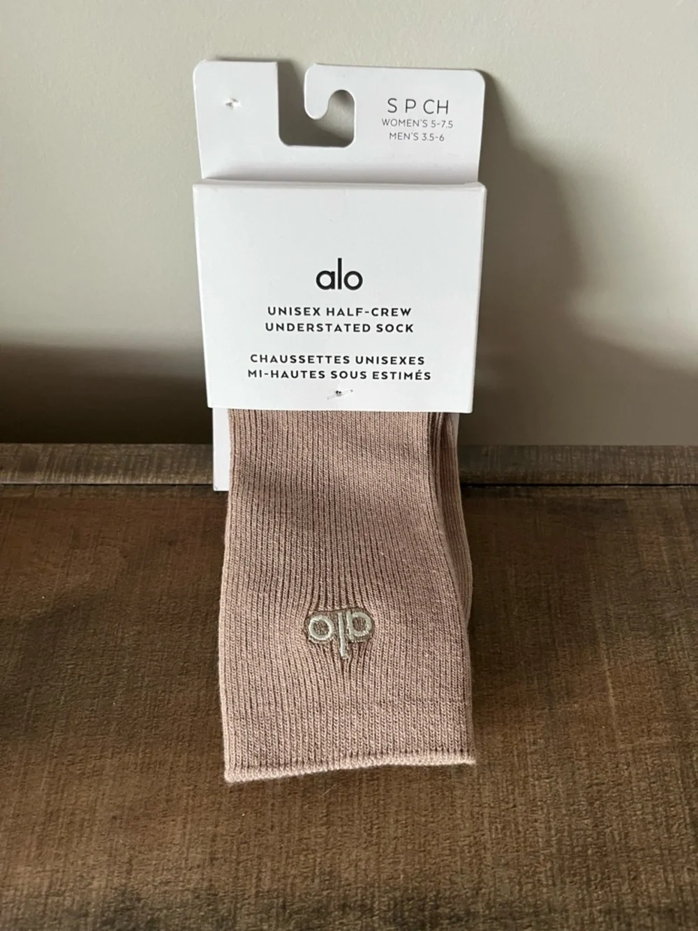 Alo Yoga Socks Women S (5-7.5)‎ Half Crew Taupe Understated Unisex Cotton Yoga